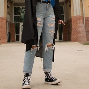 Hollister Ultra High-Rise Mom Jeans Vintage